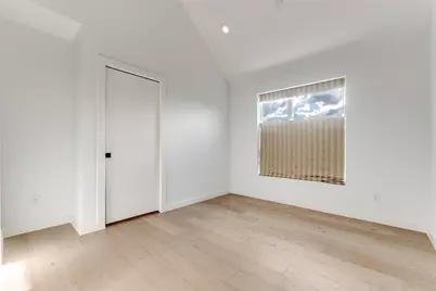 1505 N Garrett Avenue #105, Dallas, TX 75206 - Photo 9