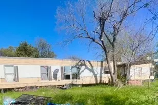 156 Waterview Dr, Whitney, TX 76692 - Photo 1