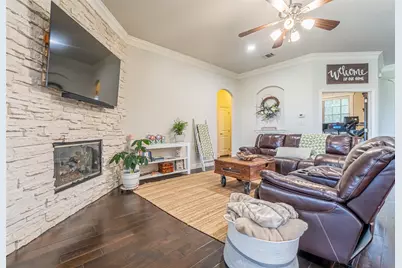 2826 Willow Ridge Circle, Granbury, TX 76049 - Photo 9