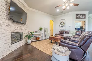 2826 Willow Ridge Cir, Granbury, TX 76049 - Photo 9