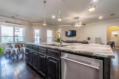 2826 Willow Ridge Circle, Granbury, TX 76049 - Photo 13