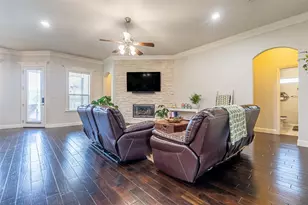 2826 Willow Ridge Cir, Granbury, TX 76049 - Photo 7