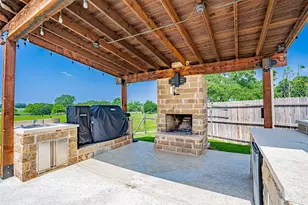 2826 Willow Ridge Cir, Granbury, TX 76049 - Photo 31