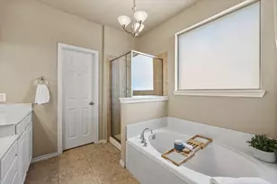 8492 Liverpool Ln, Frisco, TX 75036 - Photo 11