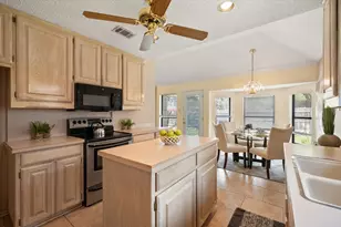 2207 Hunter View Ct, Arlington, TX 76013 - Photo 11