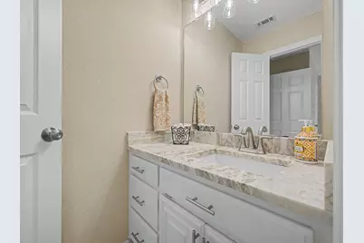 524 Estate Drive, Grand Prairie, TX 75052 - Photo 9