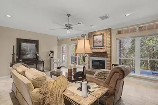 524 Estate Dr, Grand Prairie, TX 75052 - Photo 9