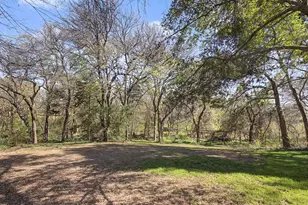 524 Estate Dr, Grand Prairie, TX 75052 - Photo 35