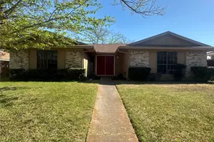 2736 Meadow Harvest Ln, Dallas, TX 75237 - Photo 19