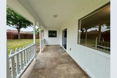 1153 Tracy Lane, Lancaster, TX 75134 - Photo 9