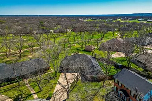 6105 Bontura Ct, Granbury, TX 76049 - Photo 7