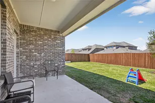 8125 Danny Scarth Ln, Fort Worth, TX 76120 - Photo 35