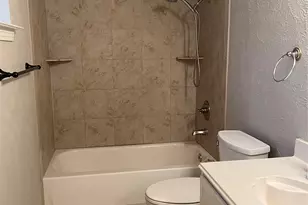 2111 W Pearl St, Granbury, TX 76048 - Photo 13