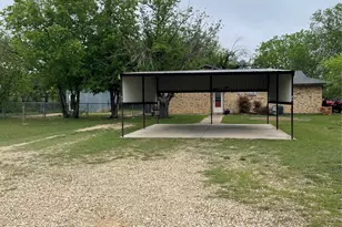 2111 W Pearl St, Granbury, TX 76048 - Photo 17