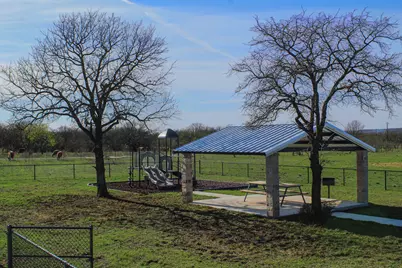 1070 Paradise Oak, Graford, TX 76449 - Photo 17