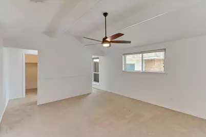 204 Willowcrest Drive, Garland, TX 75040 - Photo 19