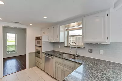 204 Willowcrest Drive, Garland, TX 75040 - Photo 13