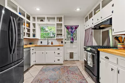 2216 Hermanson Drive, Waco, TX 76710 - Photo 11