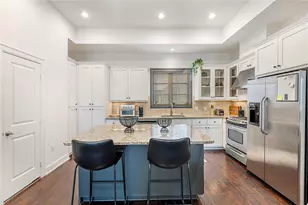 3210 Carlisle St, Dallas, TX 75204 - Photo 9