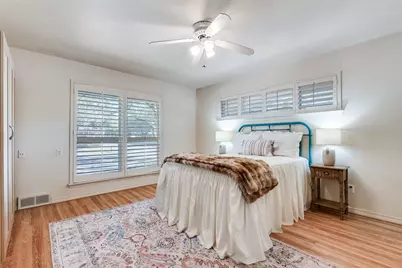 4558 Shady Hill Drive, Dallas, TX 75229 - Photo 17