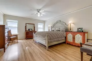 4558 Shady Hill Dr, Dallas, TX 75229 - Photo 15