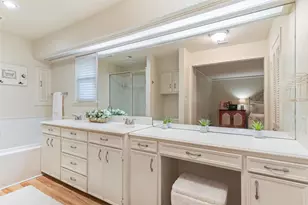 4558 Shady Hill Dr, Dallas, TX 75229 - Photo 19