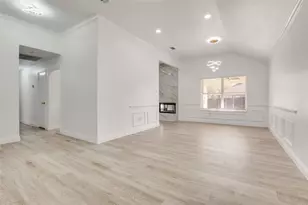 322 E Hillcroft Dr, Duncanville, TX 75137 - Photo 3