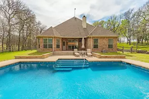 137 N Natural Spring Ln, Azle, TX 76020 - Photo 35