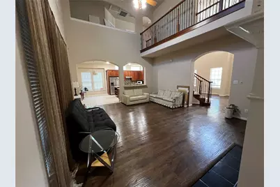 1803 E Branch Hollow Drive, Carrollton, TX 75007 - Photo 13