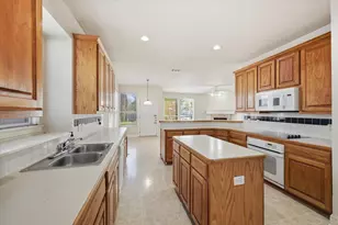 2831 Atrium Dr, Grand Prairie, TX 75052 - Photo 17