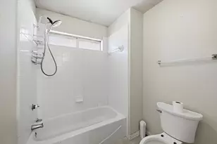 2831 Atrium Dr, Grand Prairie, TX 75052 - Photo 25