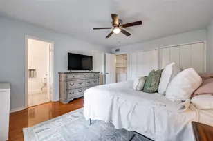 10029 Regal Park Ln, Dallas, TX 75230 - Photo 17