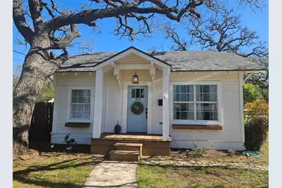 704 Avenue J, Brownwood, TX 76801 - Photo 1