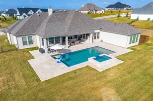 7732 Laura Lk Ln, Fort Worth, TX 76126 - Photo 3