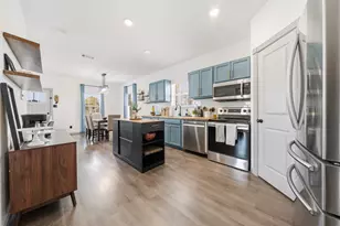 2300 Gurley Ave, Waco, TX 76706 - Photo 9