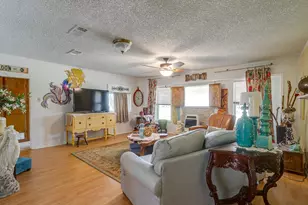 1145 Porter Ct, Granbury, TX 76048 - Photo 5