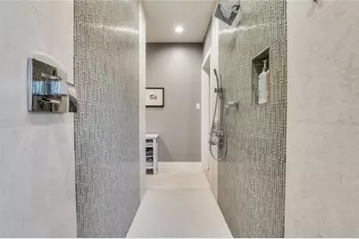 645 Kessler Reserve Court, Dallas, TX 75208 - Photo 17