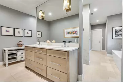 645 Kessler Reserve Court, Dallas, TX 75208 - Photo 15