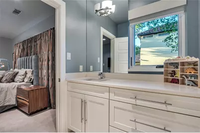 645 Kessler Reserve Court, Dallas, TX 75208 - Photo 19