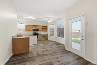 6917 Club Creek Drive, Fort Worth, TX 76137 - Photo 15