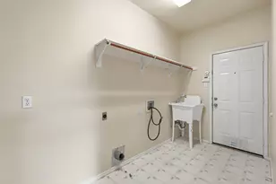 6917 Club Creek Dr, Fort Worth, TX 76137 - Photo 19