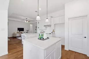 364 Sugar Creek Ln, Saginaw, TX 76131 - Photo 17