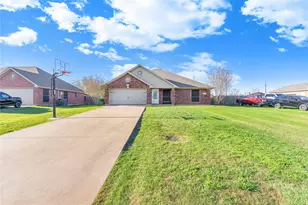 803 Green St, Rio Vista, TX 76093 - Photo 5