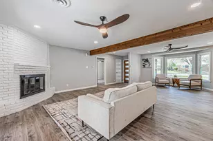 1951 Terbet Ln, Fort Worth, TX 76112 - Photo 9