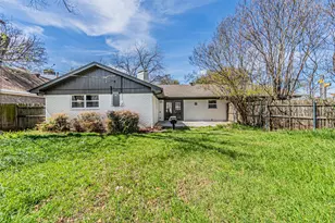 1951 Terbet Ln, Fort Worth, TX 76112 - Photo 31