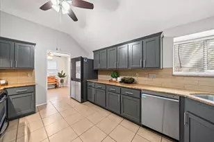 723 Keessee Dr, Cedar Hill, TX 75104 - Photo 11