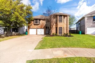 723 Keessee Dr, Cedar Hill, TX 75104 - Photo 1