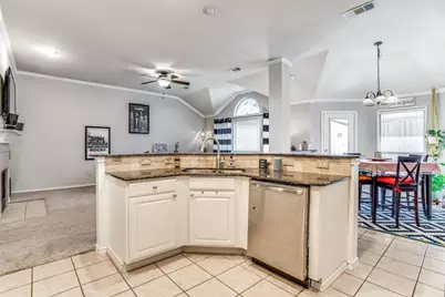 615 Delores Drive, Grand Prairie, TX 75052 - Photo 19