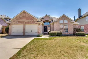 615 Delores Dr, Grand Prairie, TX 75052 - Photo 1