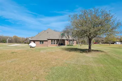 82 Forest Hills Circle, Gunter, TX 75058 - Photo 31